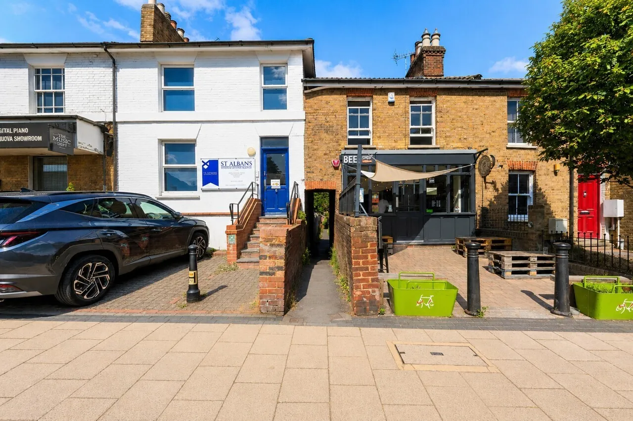 1 bed flat for sale — London Road, St. Albans
