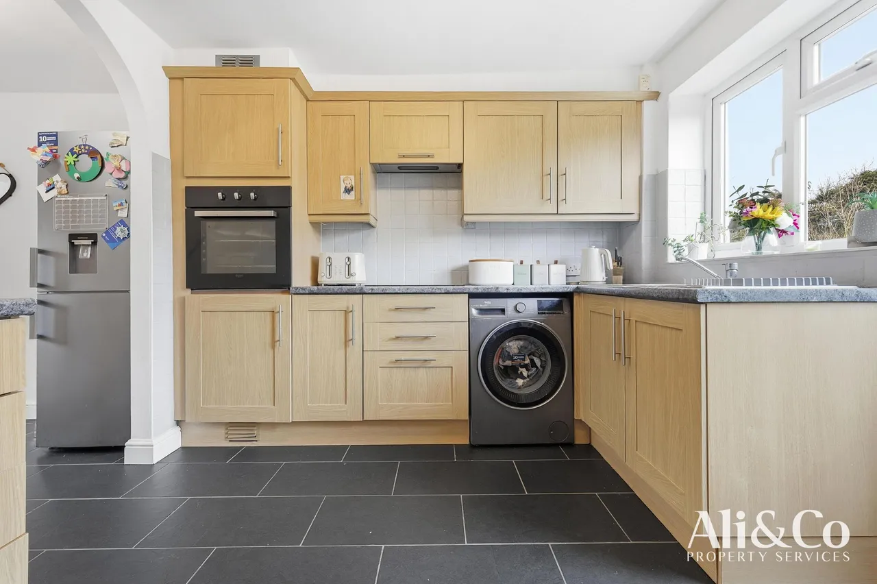 Hudson Close, stanford-le-hope, Thurrock, SS17 7AX, photo 5