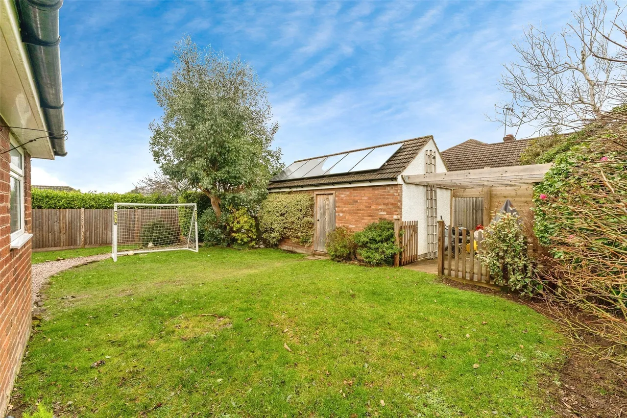 Dunraven Road, Little Neston, CH64, photo 4