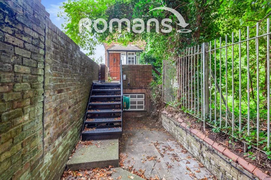 Guards Club Road, Maidenhead, SL6, photo 9