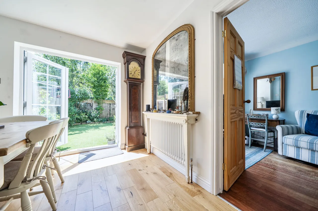 Heathfield Close, Midhurst, GU29, photo 7