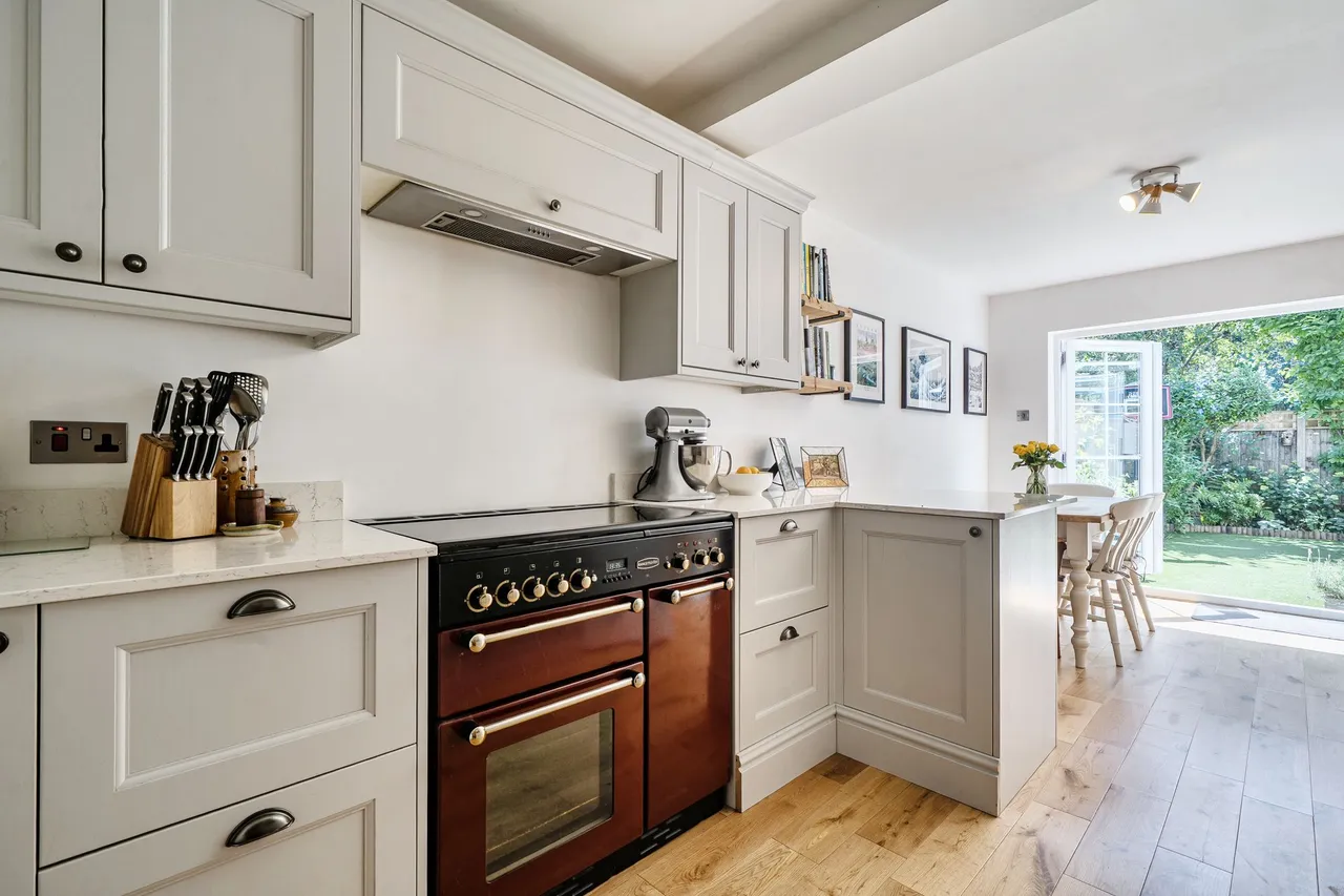 Heathfield Close, Midhurst, GU29, photo 4
