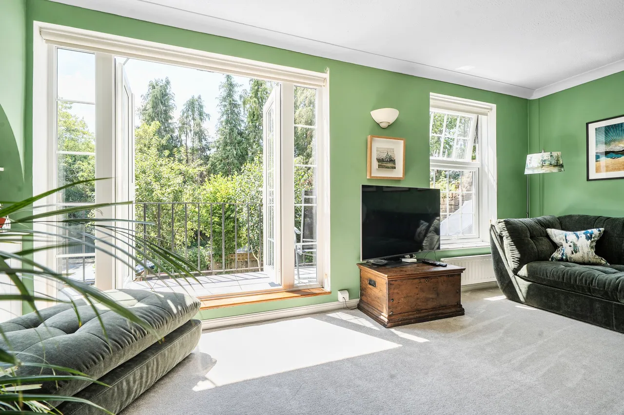 Heathfield Close, Midhurst, GU29, photo 10