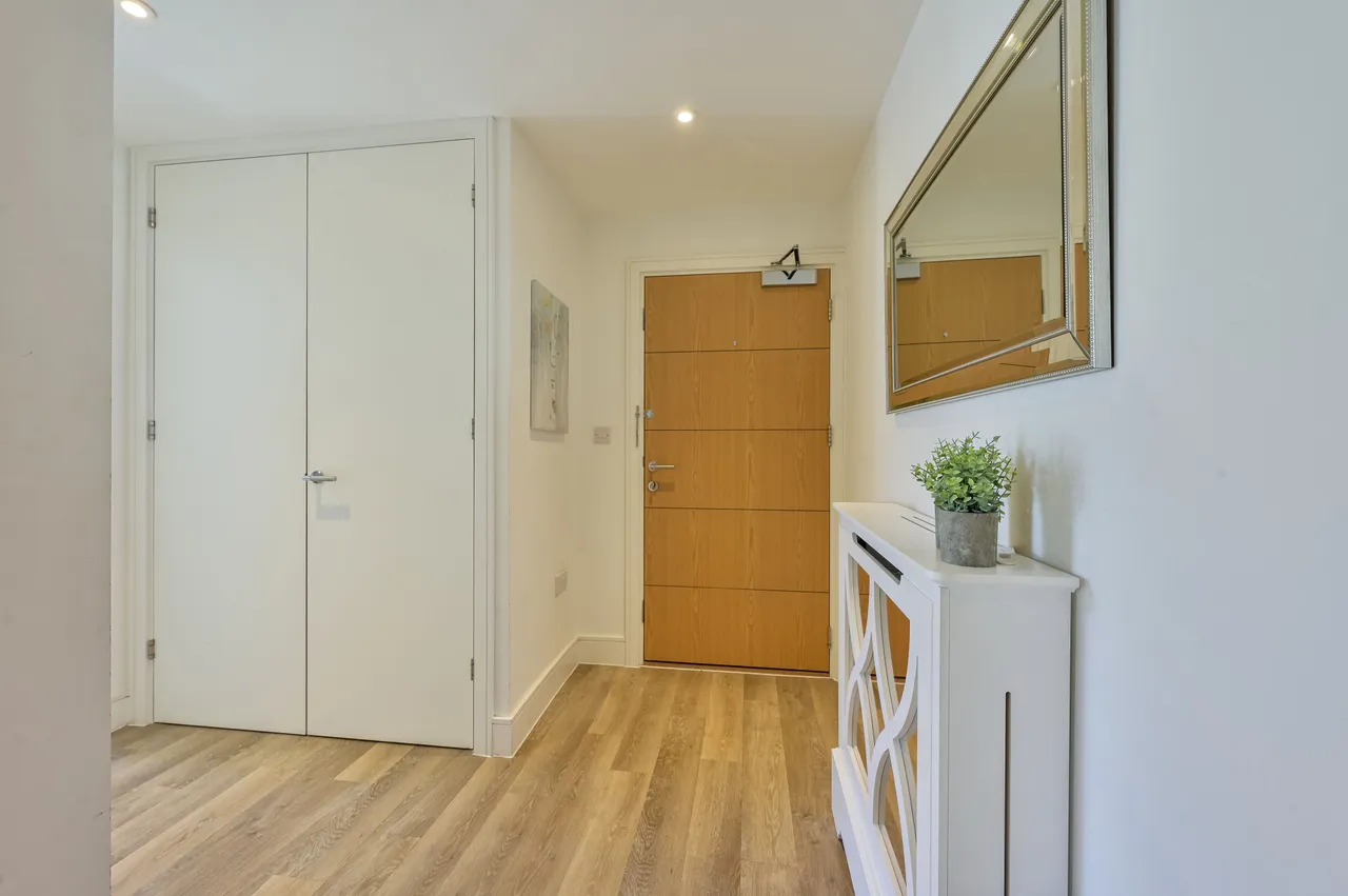 5 Massey House, 85 Hartfield Road, London, photo 12