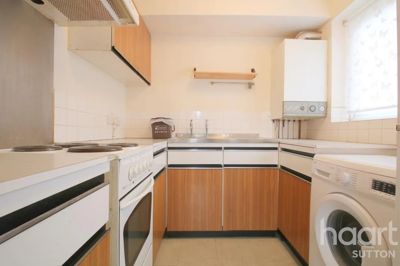 Robin Hood Lane, SM1, photo 7