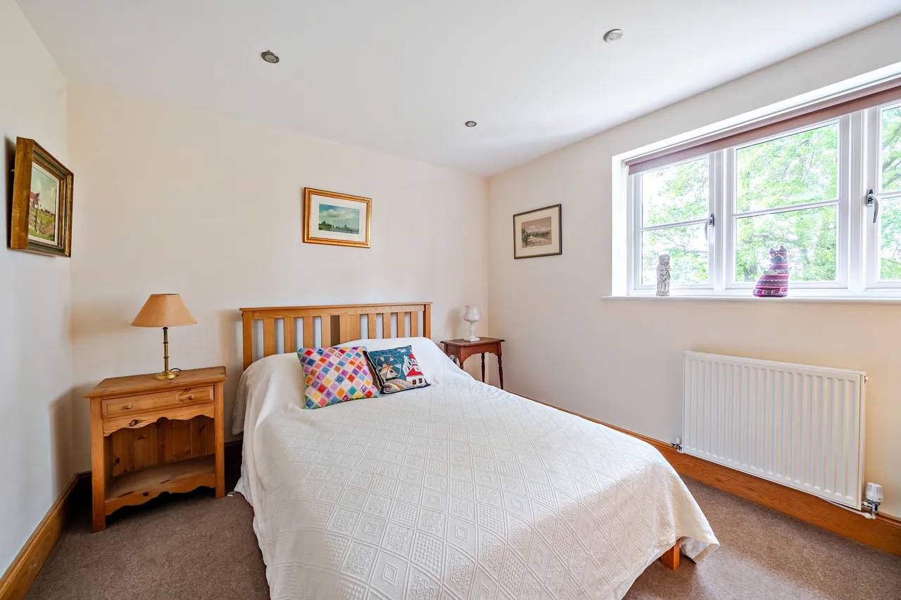 Beavers Road,, Farnham, GU9, photo 11