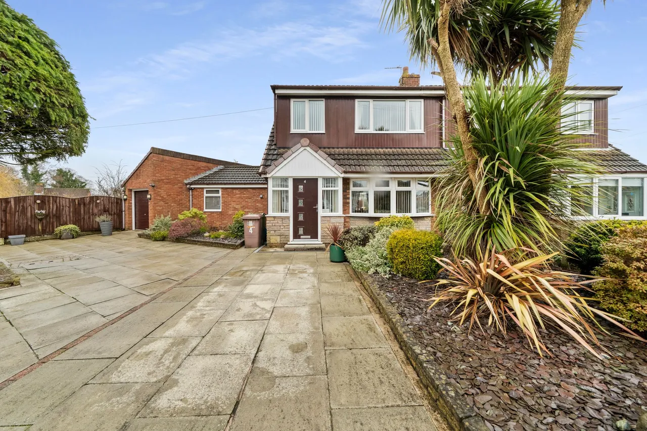 Peebles Close, Ashton-In-Makerfield, Wigan, Wigan, WN4 0SP, photo 6