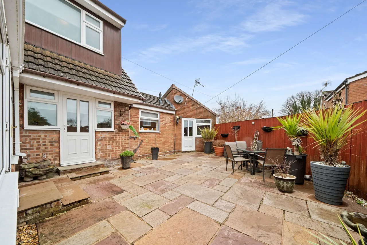 Peebles Close, Ashton-In-Makerfield, Wigan, Wigan, WN4 0SP, photo 25