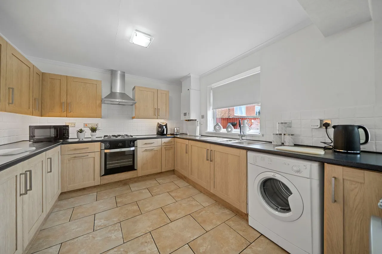 Peebles Close, Ashton-In-Makerfield, Wigan, Wigan, WN4 0SP, photo 8