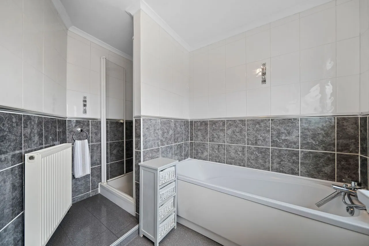 Peebles Close, Ashton-In-Makerfield, Wigan, Wigan, WN4 0SP, photo 16