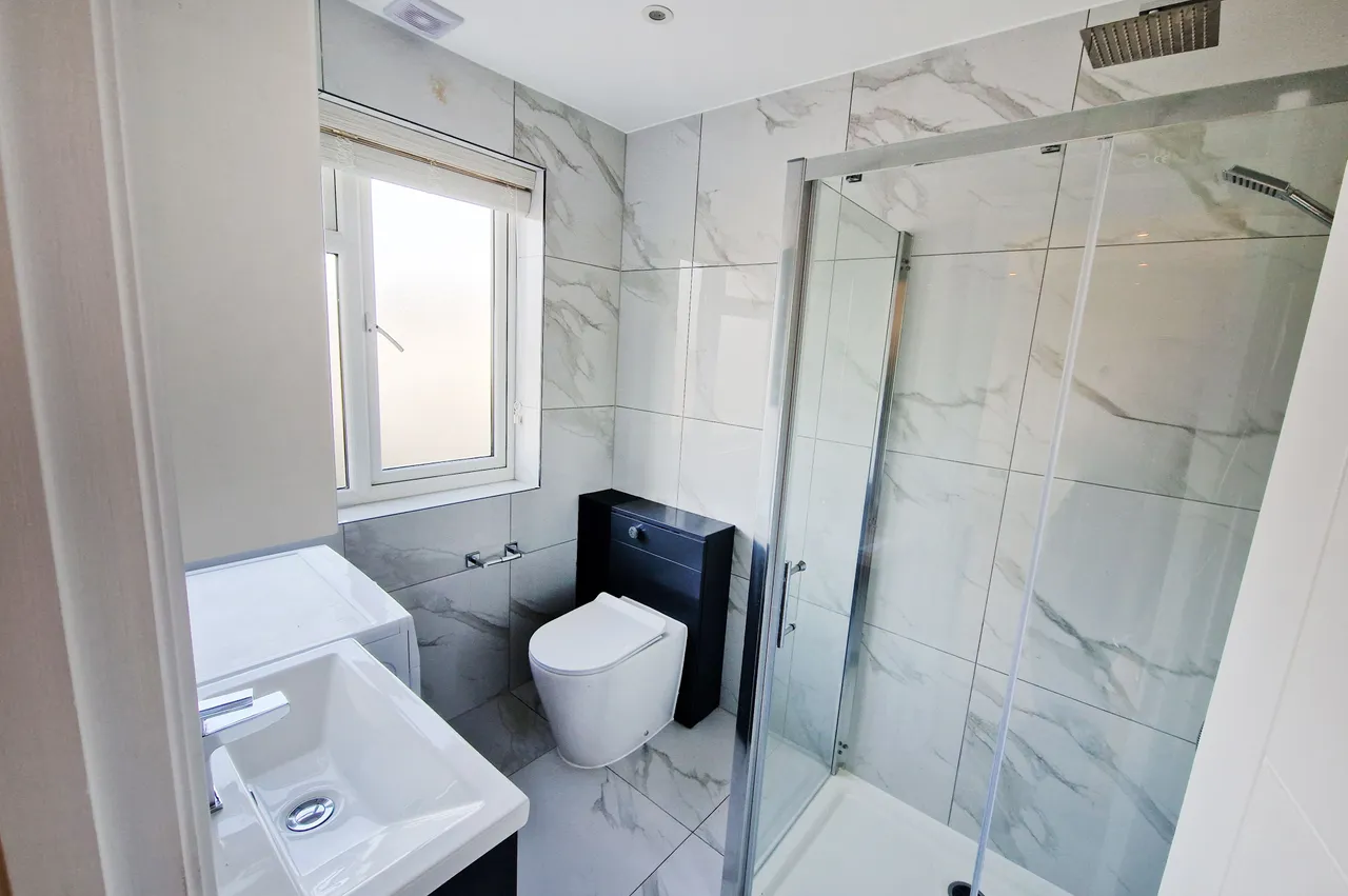 Flat 4, 42 Cecil Road, London, photo 4