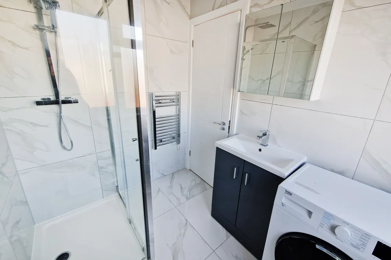 Flat 4, 42 Cecil Road, London, photo 5