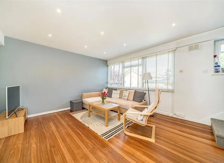 Lyme Farm Road, Lee, SE12, photo 2