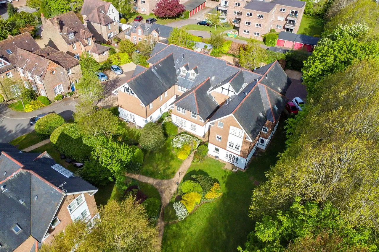 Milton Road, Harpenden, Hertfordshire, AL5 5EW, photo 9
