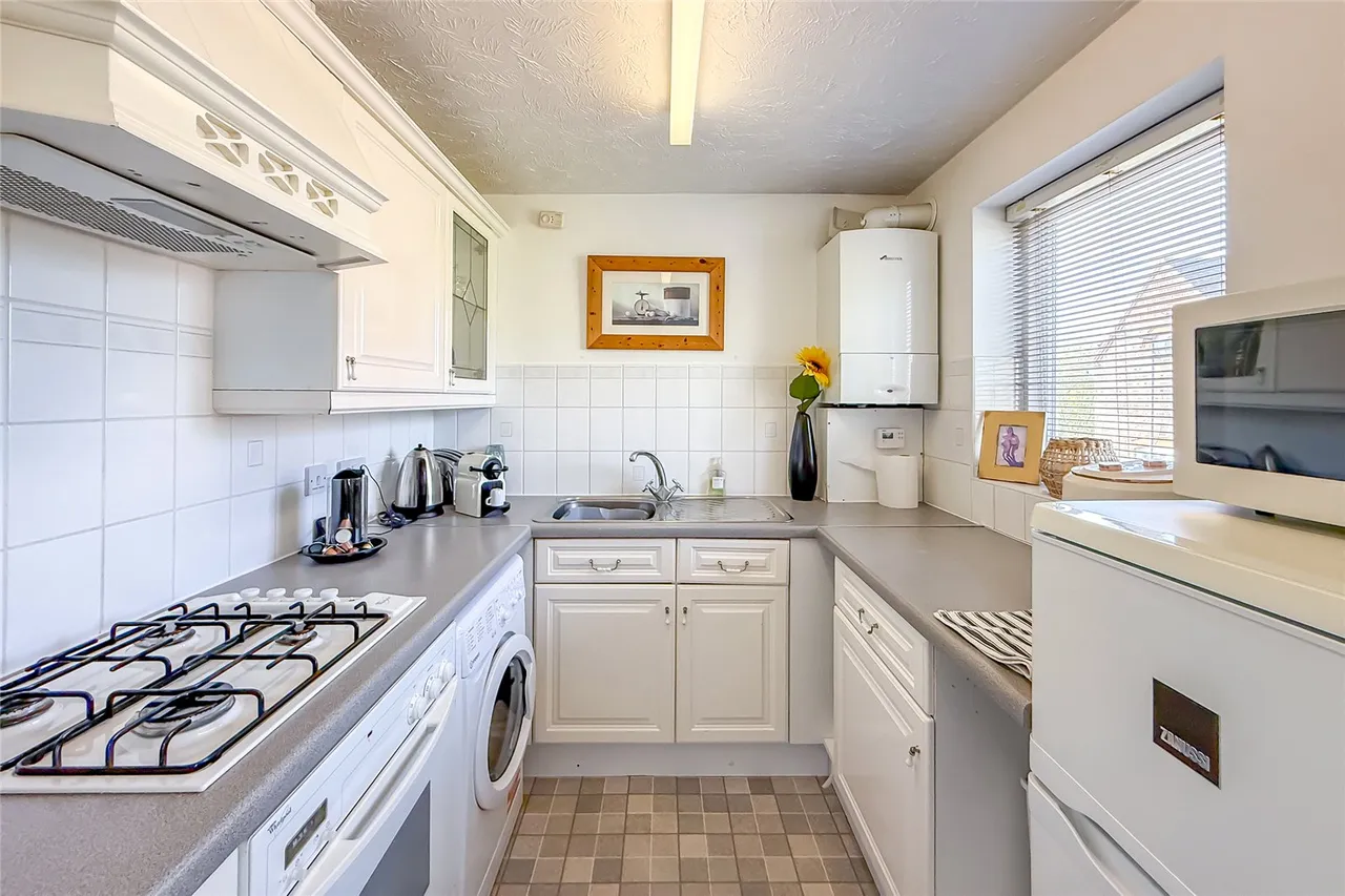 Milton Road, Harpenden, Hertfordshire, AL5 5EW, photo 5