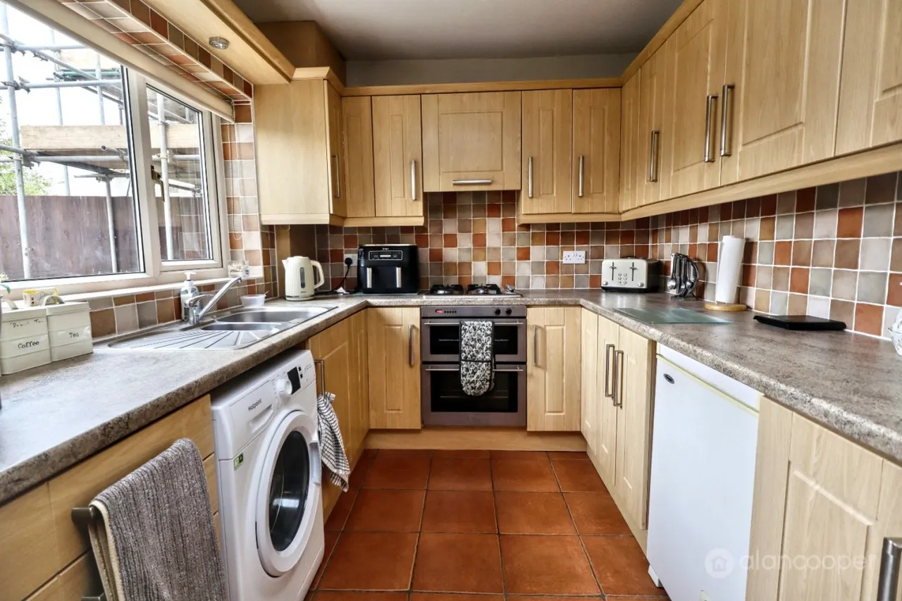 Waverley Avenue, Attleborough, CV11, photo 7