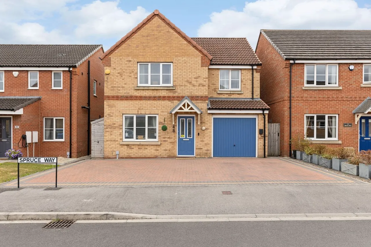 4 bed house for sale, Spruce Way, Selby, YO8