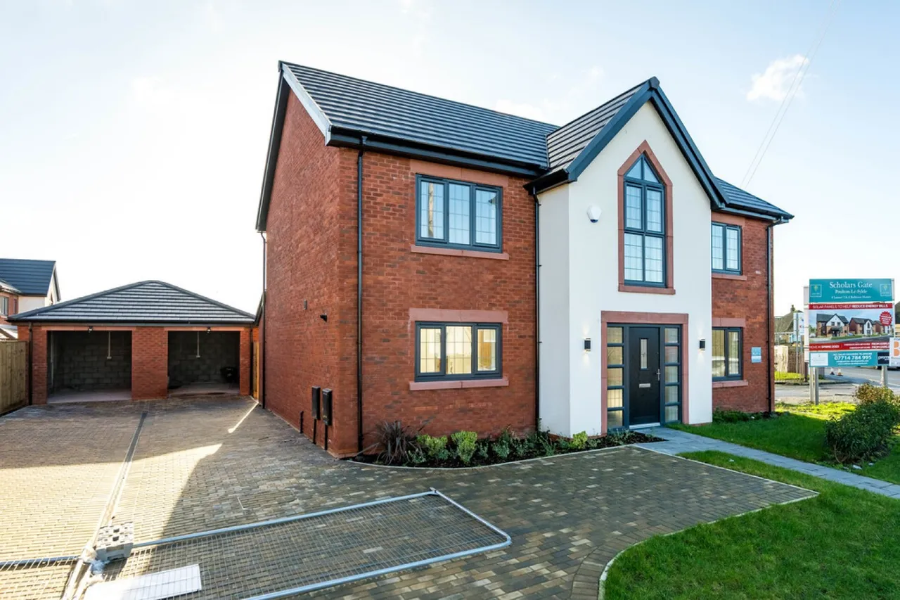 4 bed house for sale — Carr Head Lane, Scholars Gate, Poulton-Le-Fylde