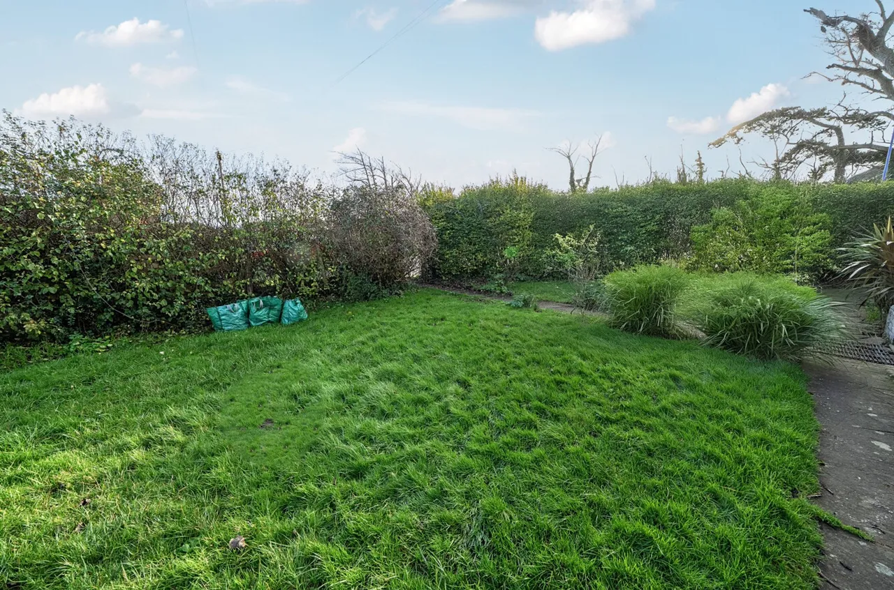 Manor Road, Selsey, PO20, photo 11
