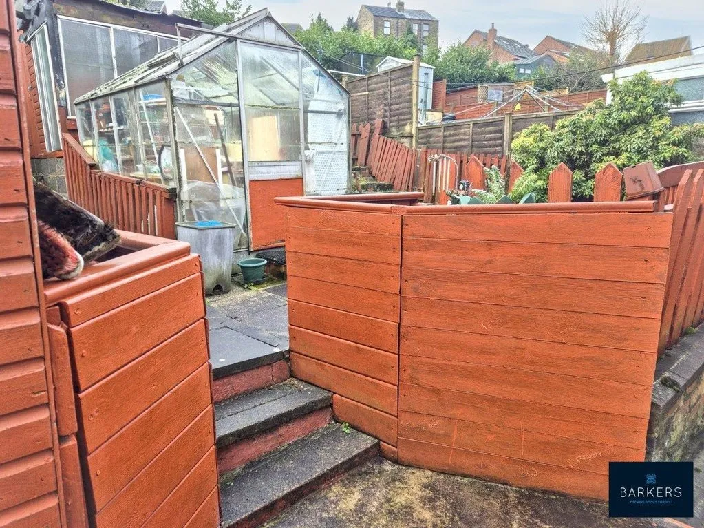 Bromley Road, Batley WF17 6EH, photo 12