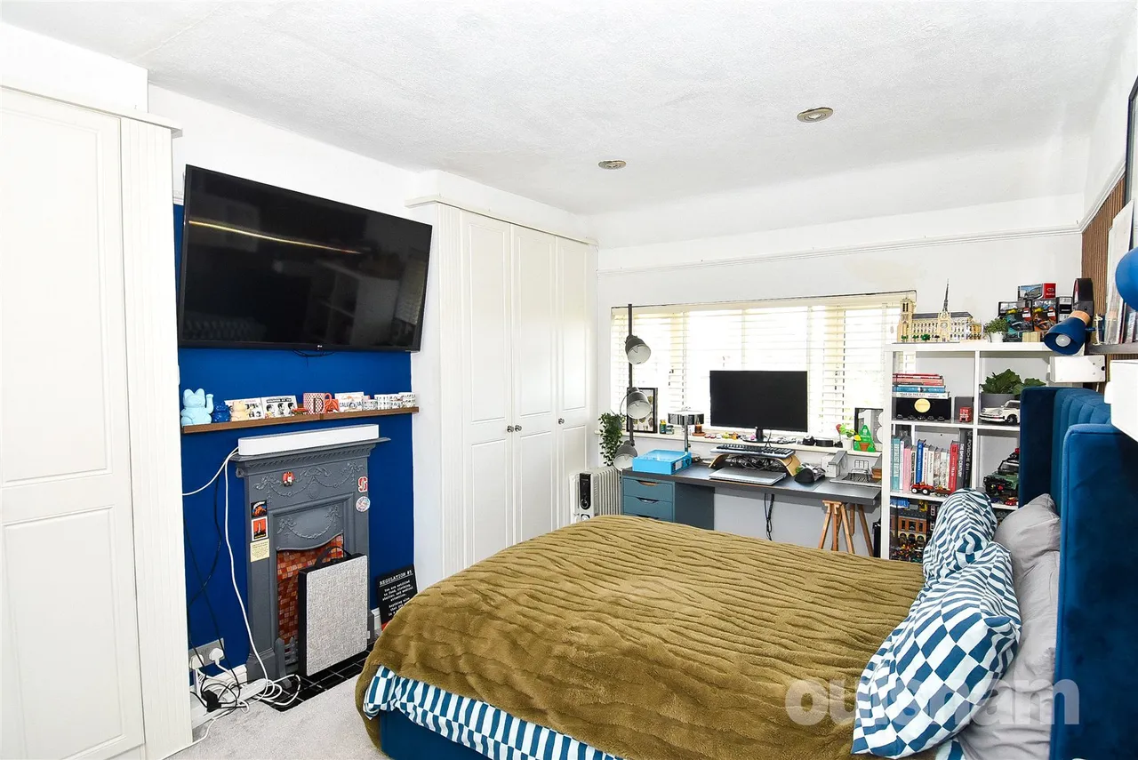 Pineapple Road, Stirchley, Birmingham, West Midlands, B30 2SY, photo 14