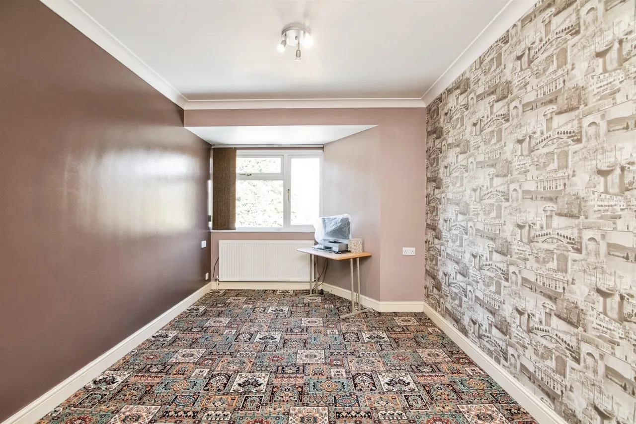 High Street, Pensnett, DY5, photo 17