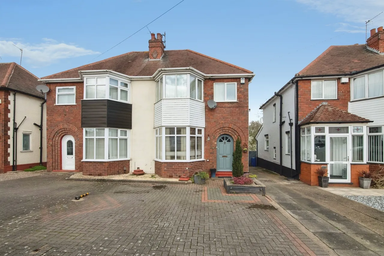 High Street, Pensnett, DY5, photo 25