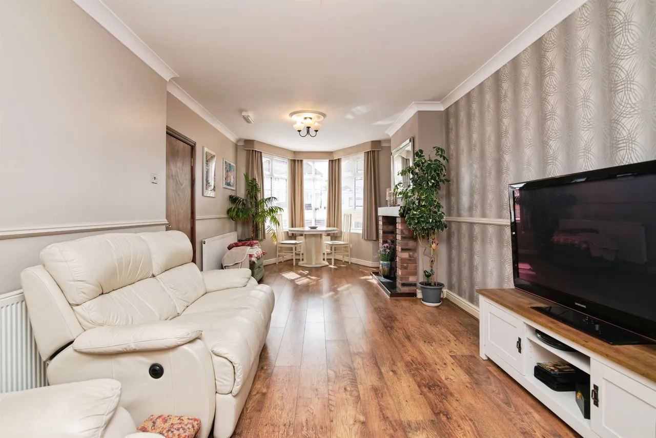 High Street, Pensnett, DY5, photo 11
