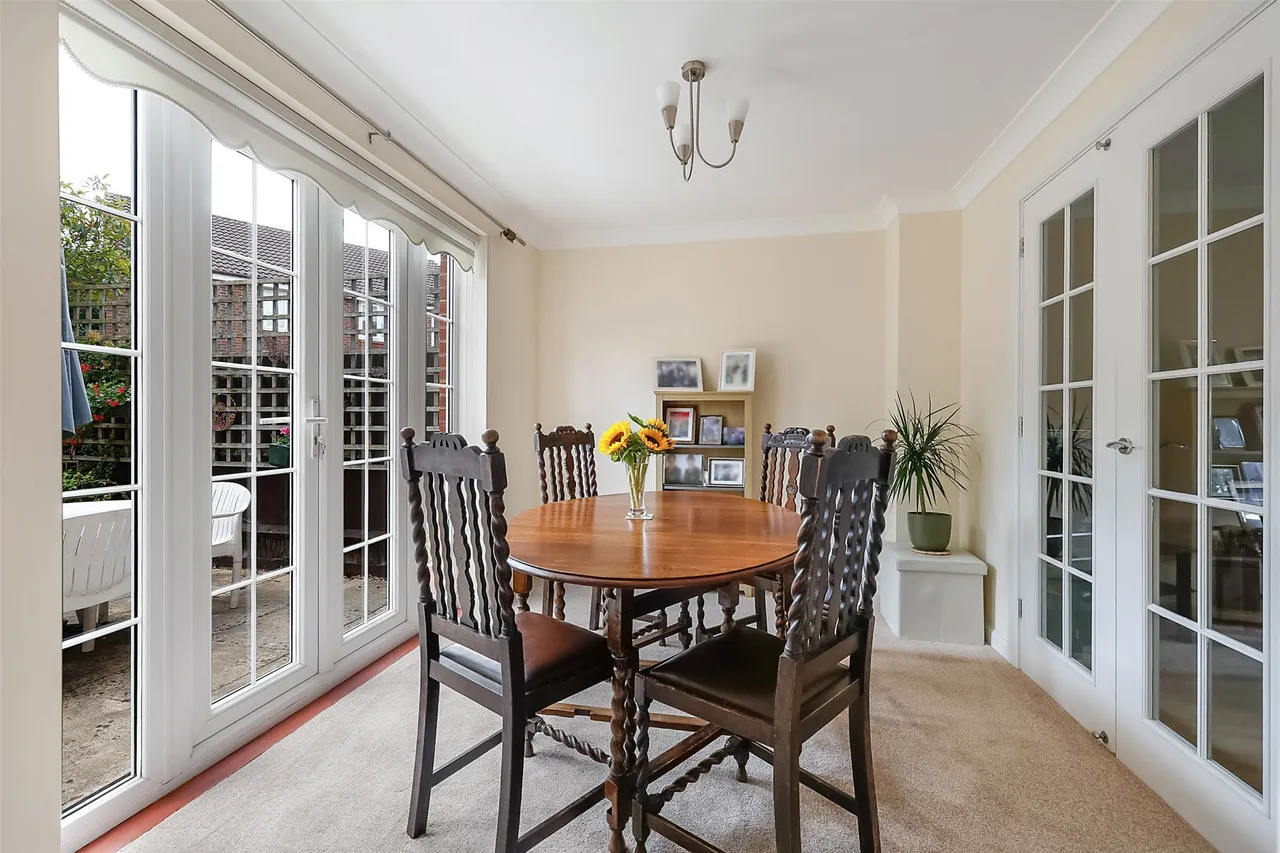 Hunters Way, Edenbridge, TN8, photo 5