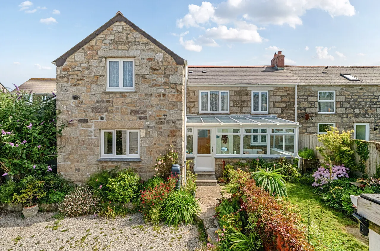 4 bed property for sale, Godolphin Road, Helston, TR13