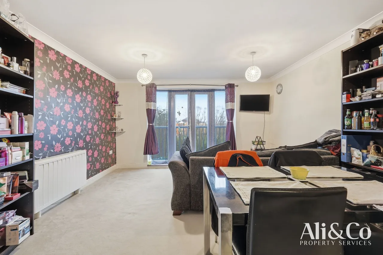 Anchor Court, Grays, Essex, RM17 6QN, photo 4