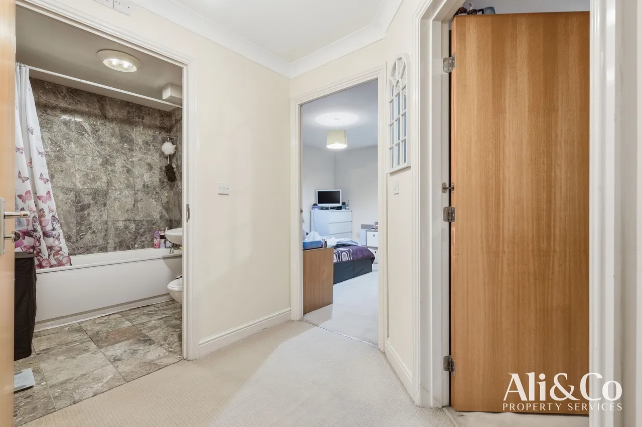 Anchor Court, Grays, Essex, RM17 6QN, photo 9