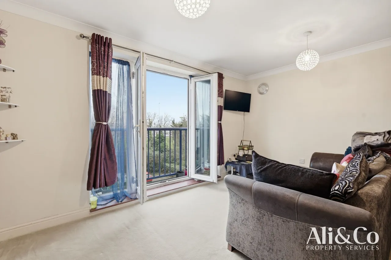Anchor Court, Grays, Essex, RM17 6QN, photo 8