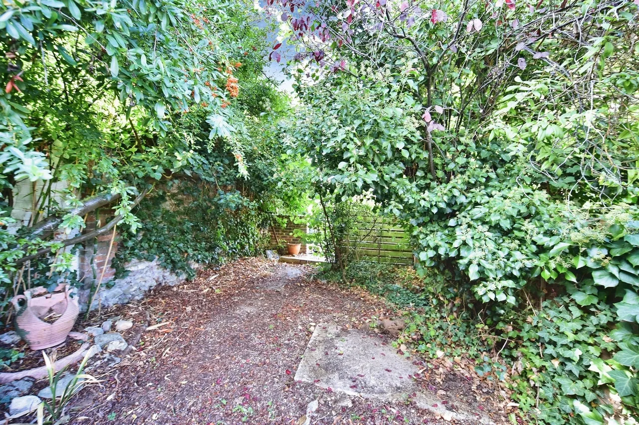 Town Hill, West Malling, ME19, photo 18