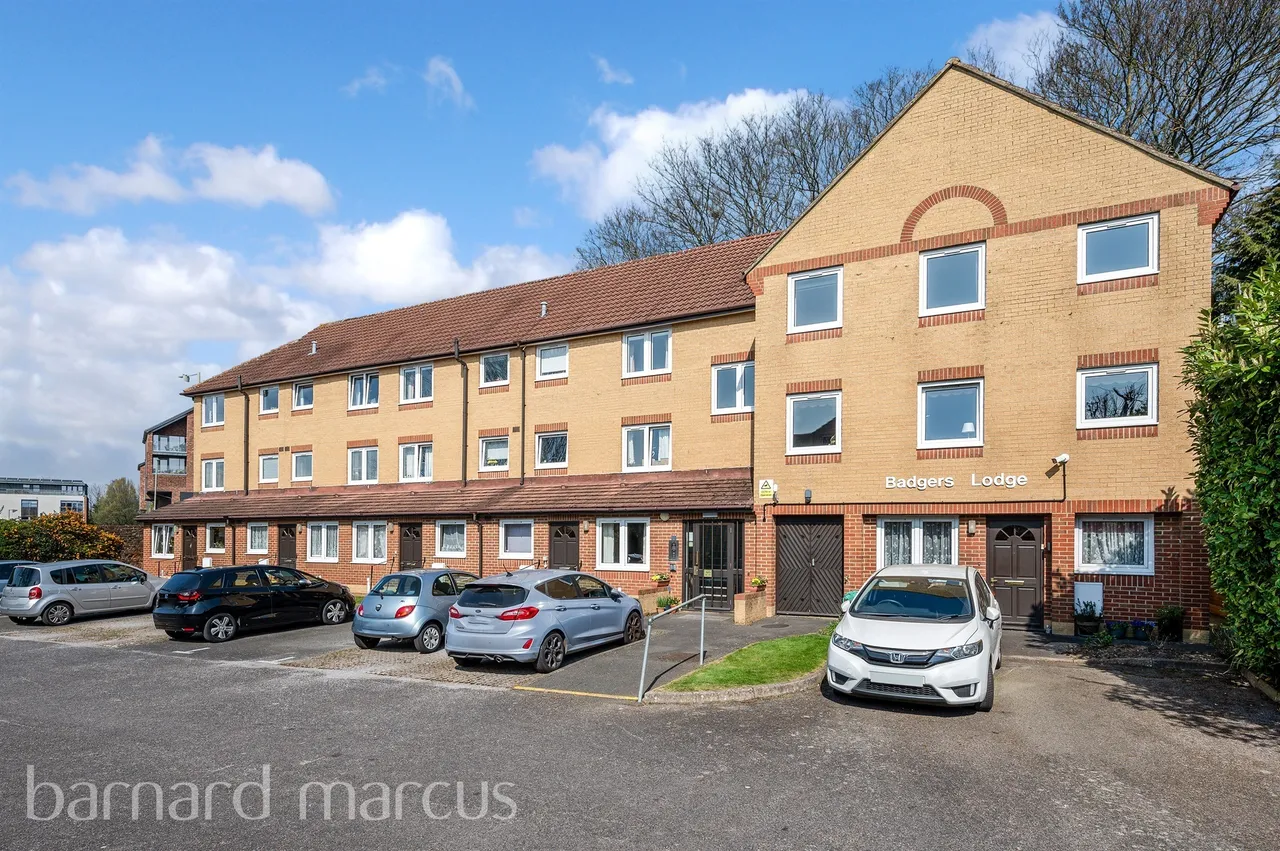 2 bed flat for sale, The Grove, Epsom, KT17