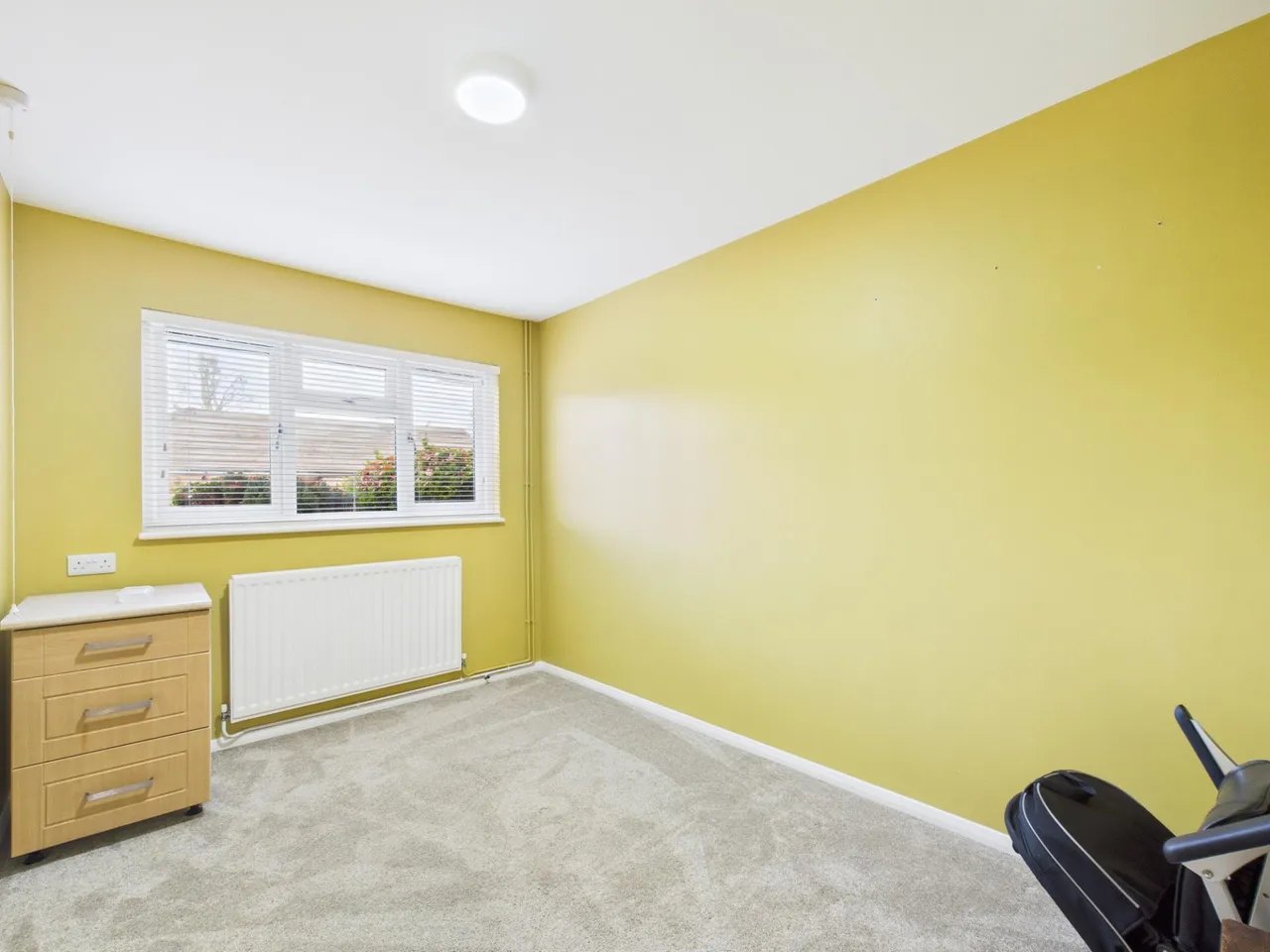 Wakeford Court, Pamber Heath, RG26, photo 6