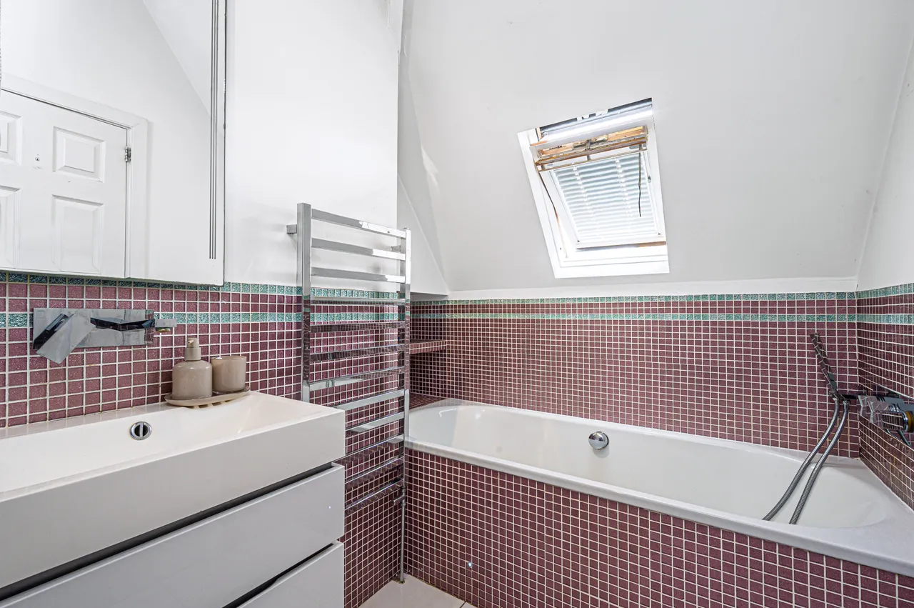 London, NW11, photo 12