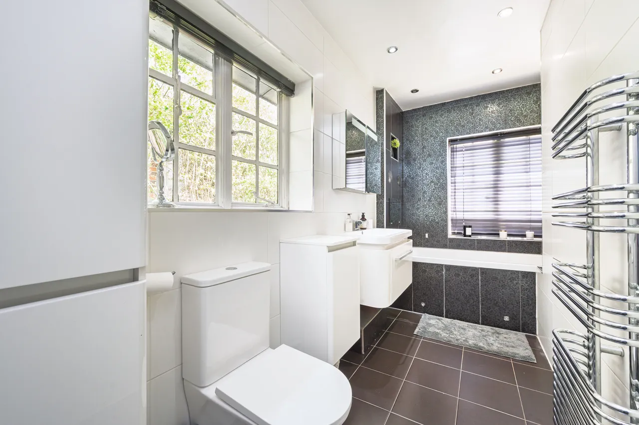 London, NW11, photo 18
