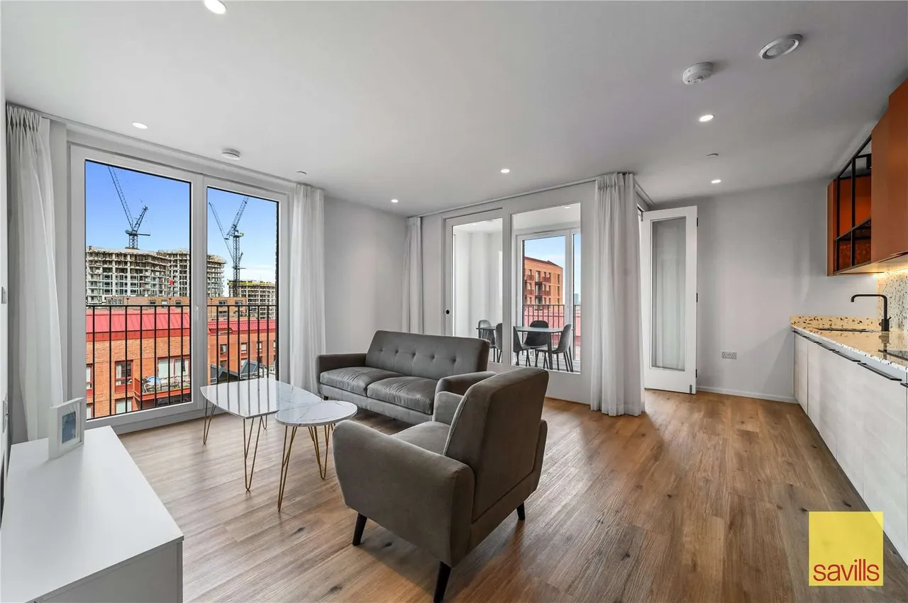 2 bed flat for sale — Curlew House, 1 Hawser Lane, Poplar, London, E14 0YA