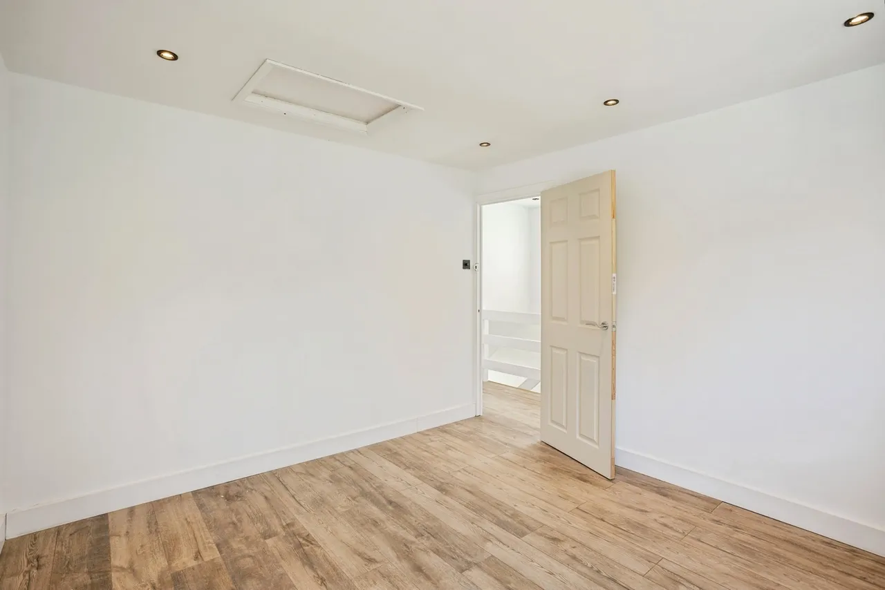 Dunholme Avenue, Loughborough, LE11, photo 12