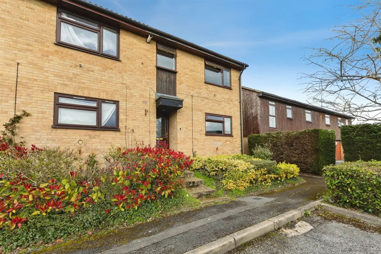 Fleetham Gardens, Lower Earley, RG6, photo 9