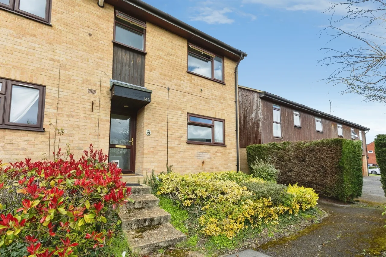 Fleetham Gardens, Lower Earley, RG6, photo 10