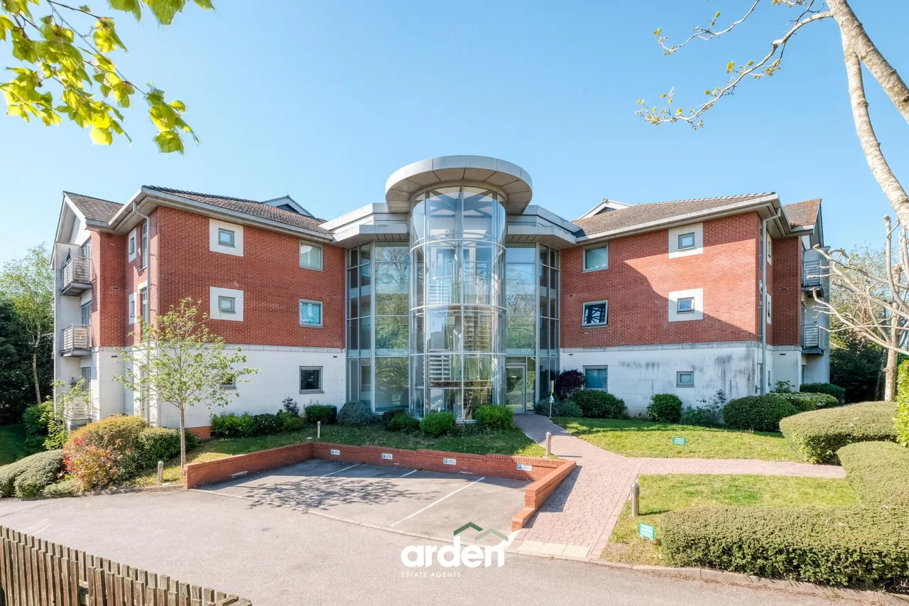 2 bed flat for sale, Evesham Road, B97