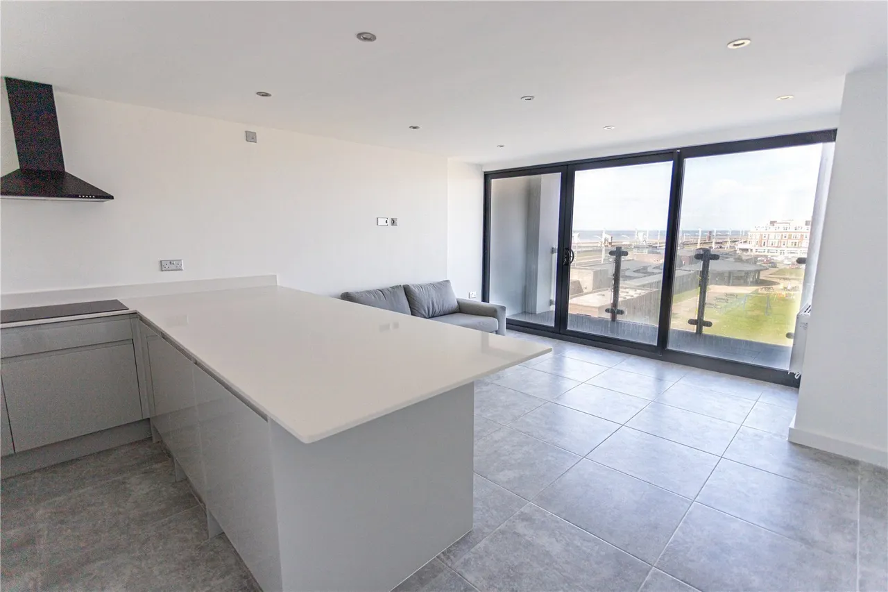 New South Promenade, Blackpool, FY4, photo 2