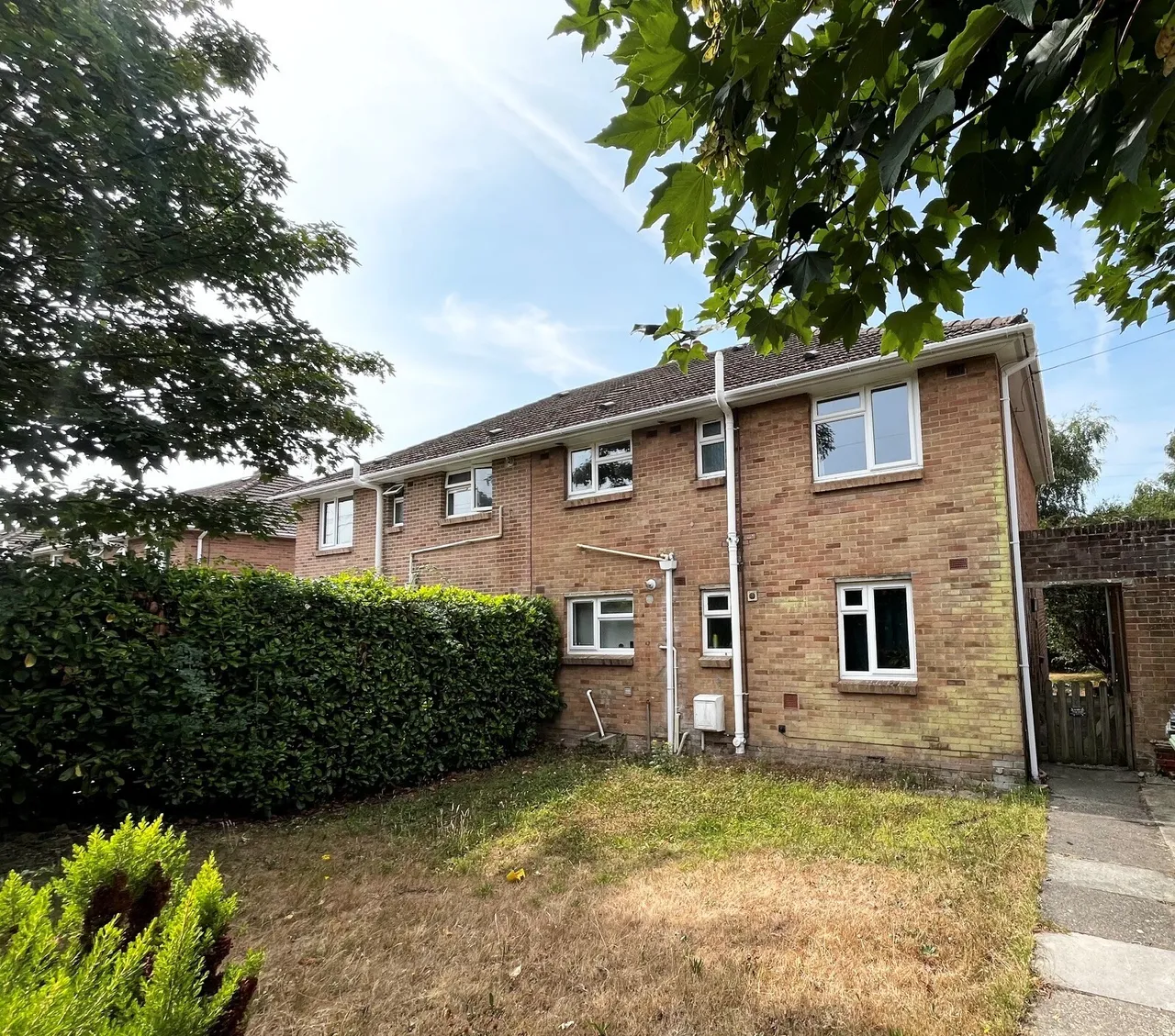 2 bed flat to rent, Fraser Road, Poole, BH12