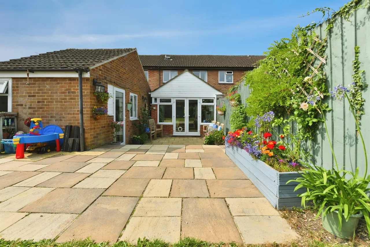 Holland Close, Chippenham, SN15, photo 15