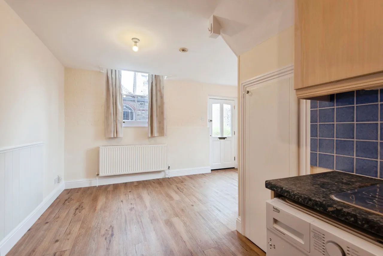 Rose Lane, SG18, photo 5