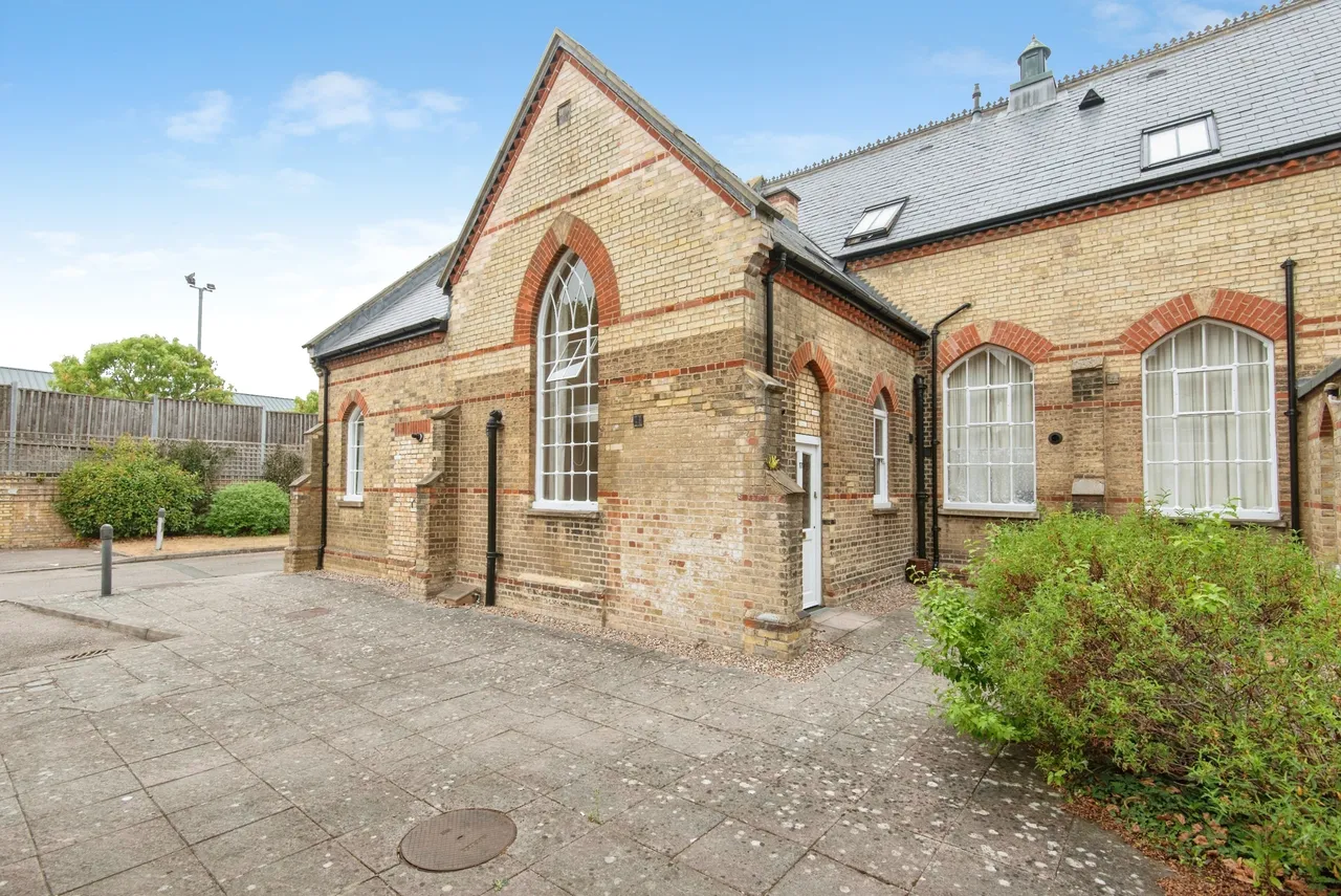 1 bed flat to rent, Rose Lane, SG18