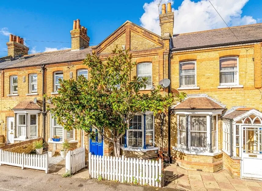 3 bed house for sale, Hampton Road West, Feltham, TW13