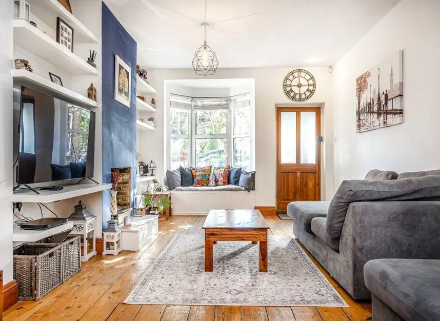 Hampton Road West, Feltham, TW13, photo 2